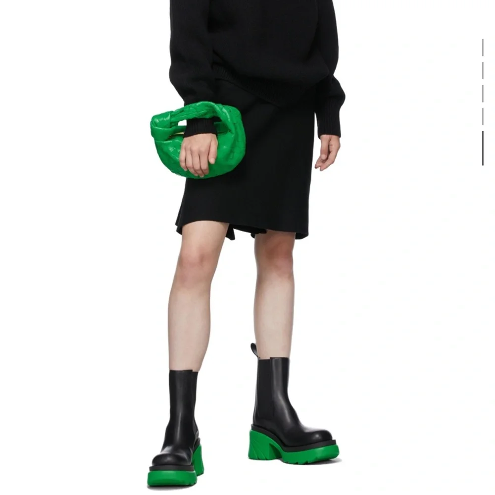 Bottega Veneta Black and Green Falsh Boots with Chunky Sole - Picture 2 of 11